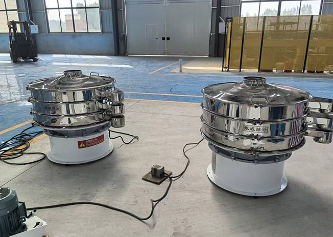 Zhenwei screening machines inside the workshop